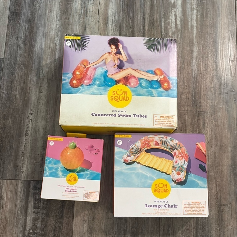 SUN SQUAD POOL FLOAT LOT